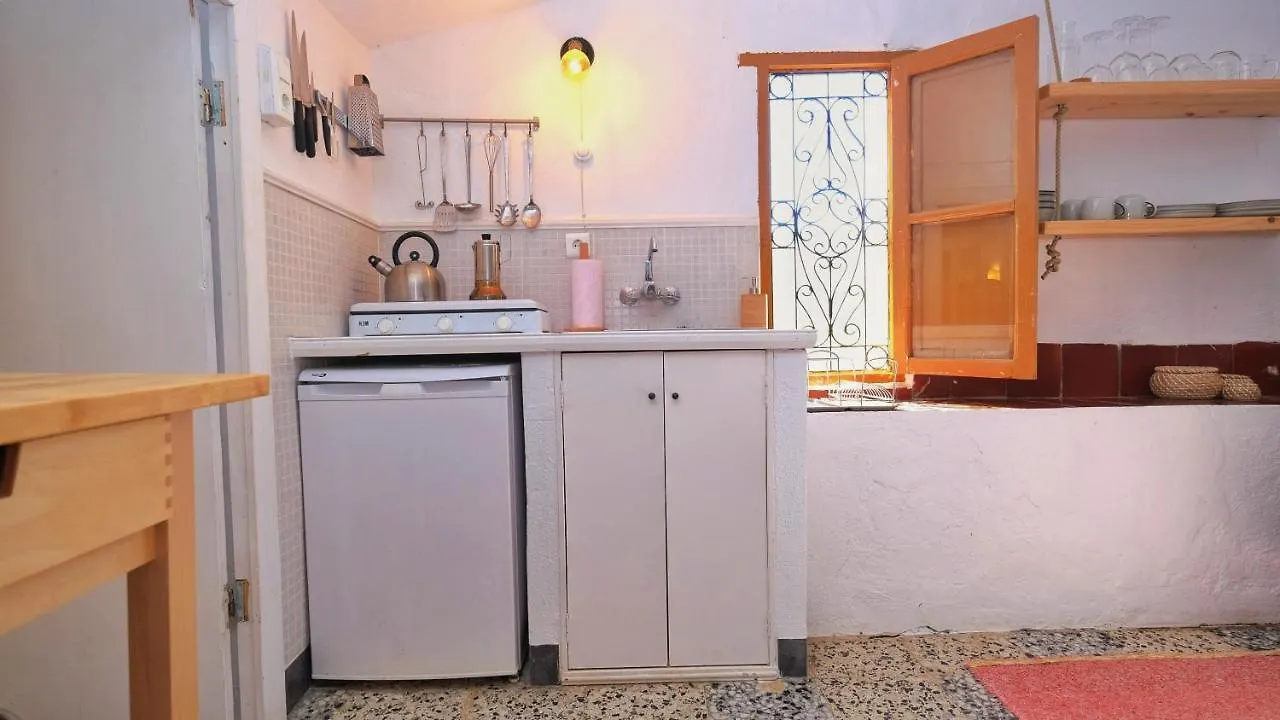 Finca Serrato Colmenar Bed & Breakfast